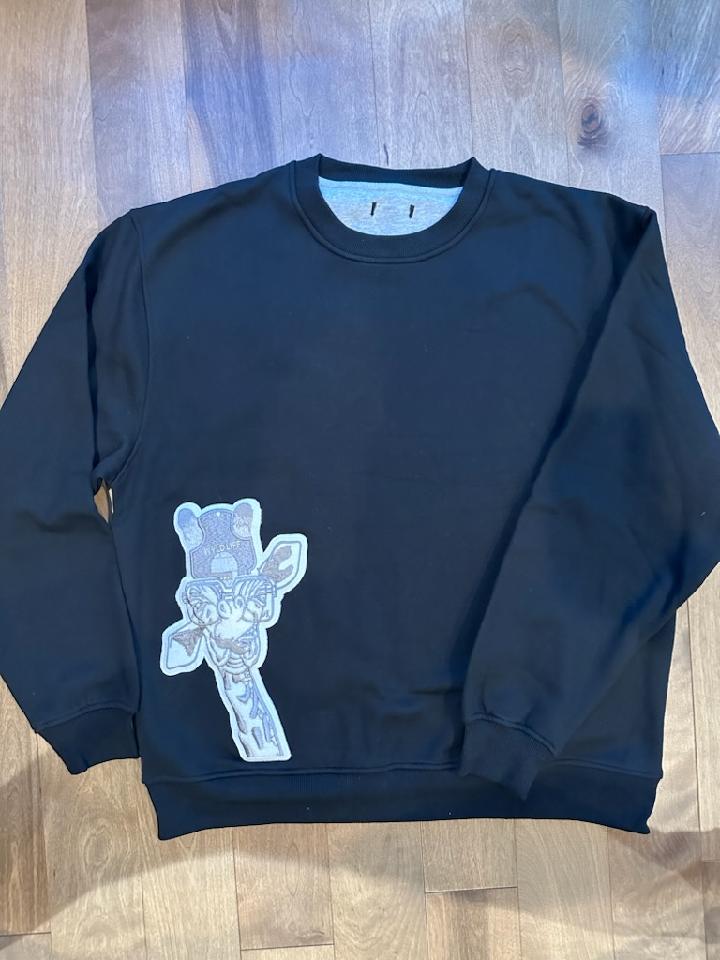 Black and Grey Wyld Life Large Giraffe Sweatshirt